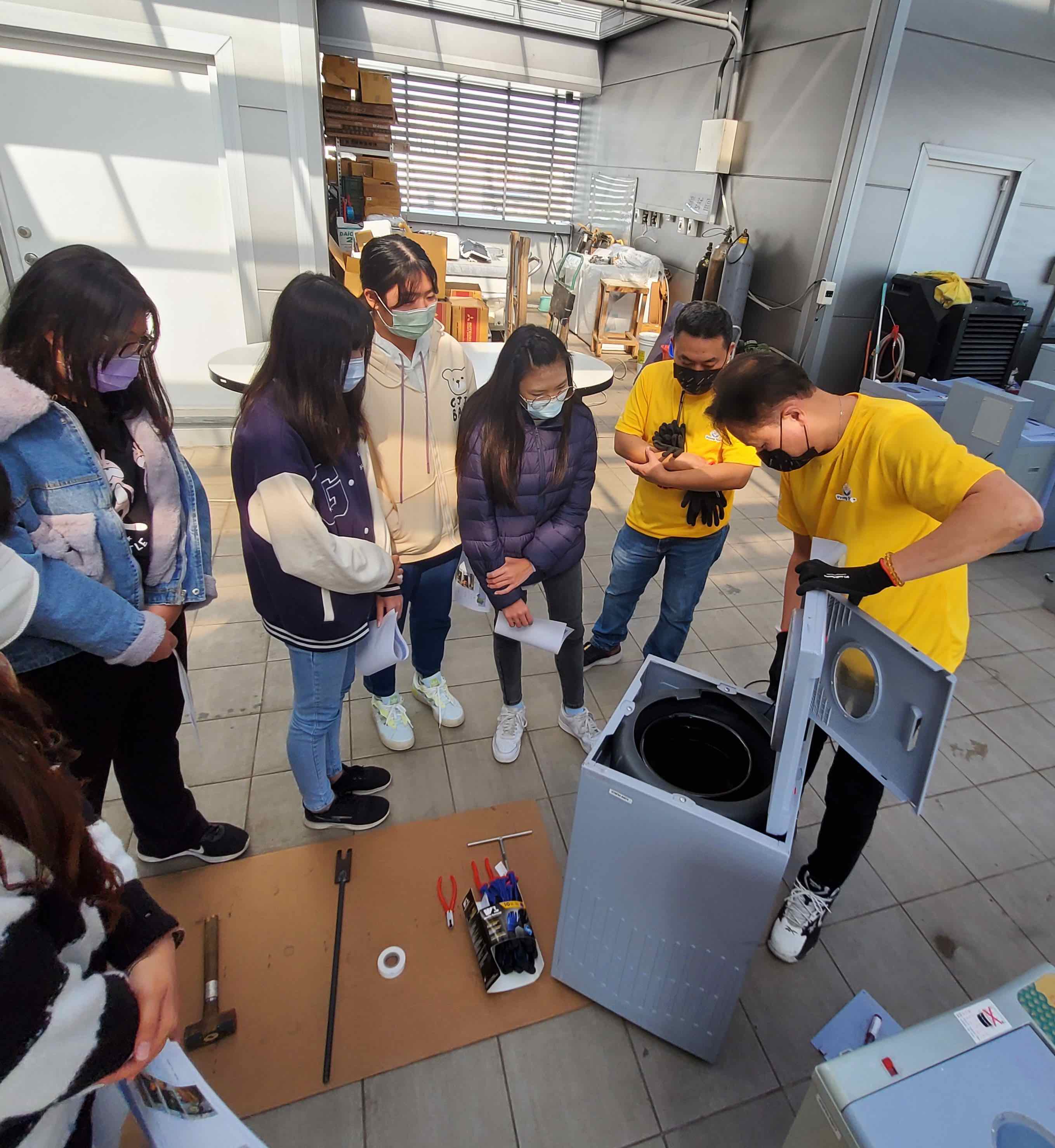 3透過實際脫水機拆解修繕加深體驗印象